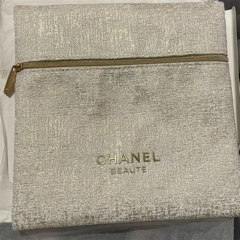 chanel make-up bag|Chanel gift with purchase bag.